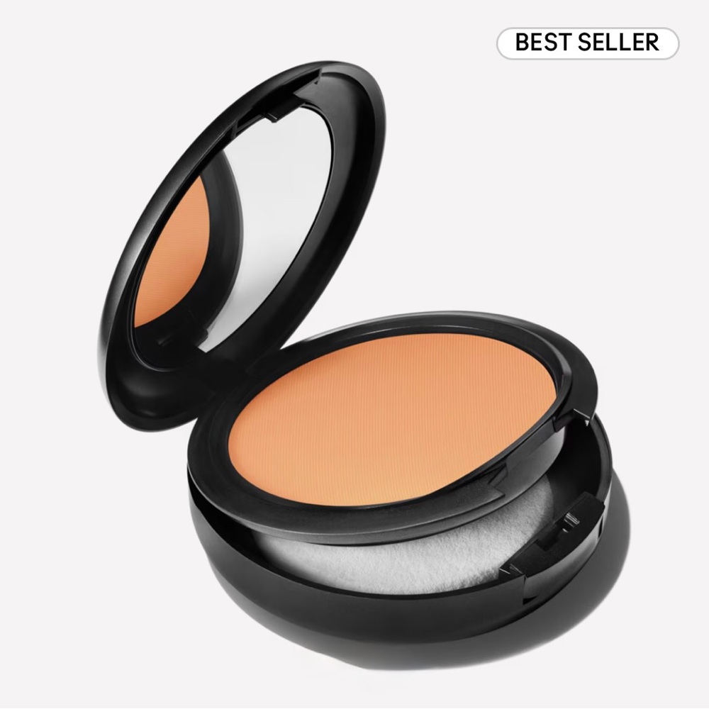 NW35 Mac Studio Fix Powder Plus Foundation Controls Oil Medium Beige Brand New